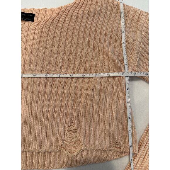 Urban Outfitters Distressed Crop Top Ribbed Sweater Size S - Picture 7 of 8
